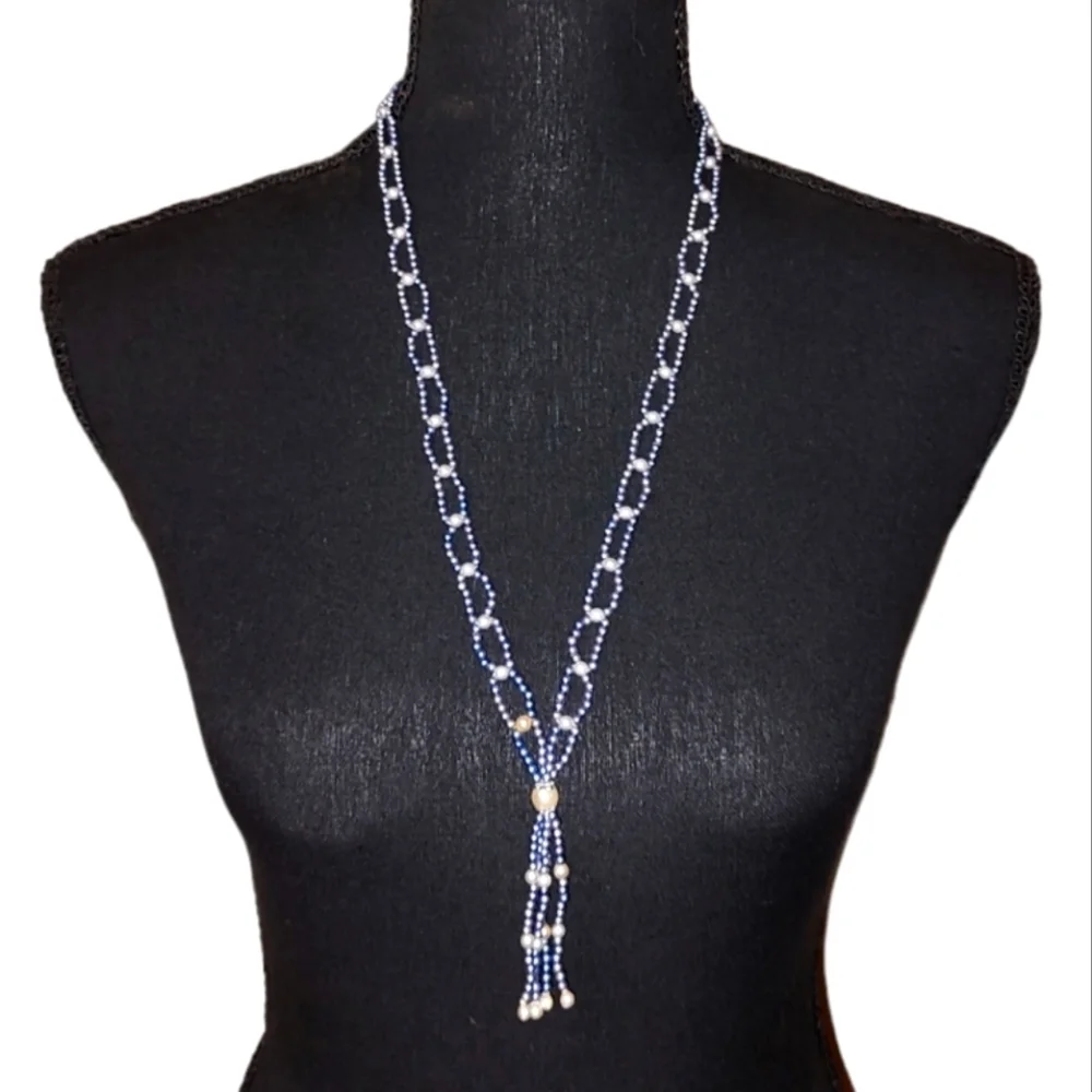 Vintage Periwinkle Faux Pearl Necklace
